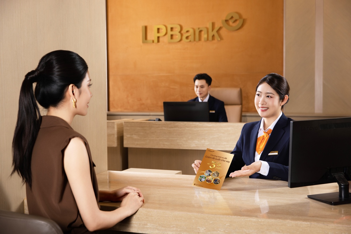 Bám sát chỉ đạo điều hành của NHNN, LPBank đồng loạt giảm lãi suất huy động và cho vay Bám sát chỉ đạo điều hành của NHNN, LPBank đồng loạt giảm lãi suất huy động và cho vay