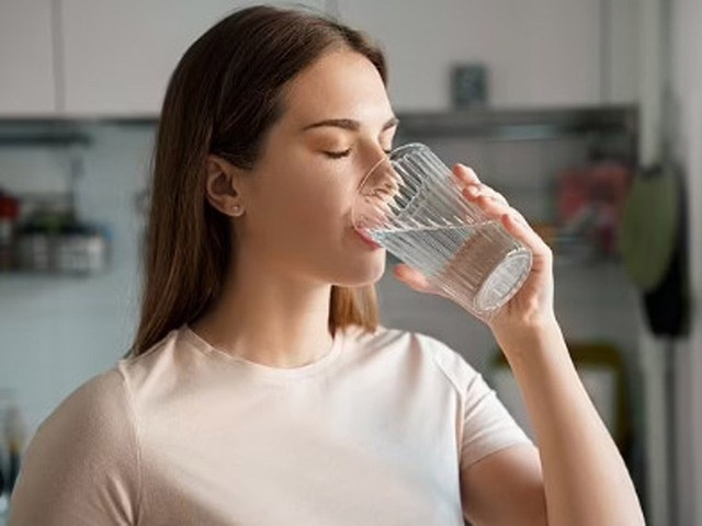 Uống nước lọc hay uống trà, thói quen nào liên quan đến tuổi thọ cao hơn? Uống nước lọc hay uống trà, thói quen nào liên quan đến tuổi thọ cao hơn?