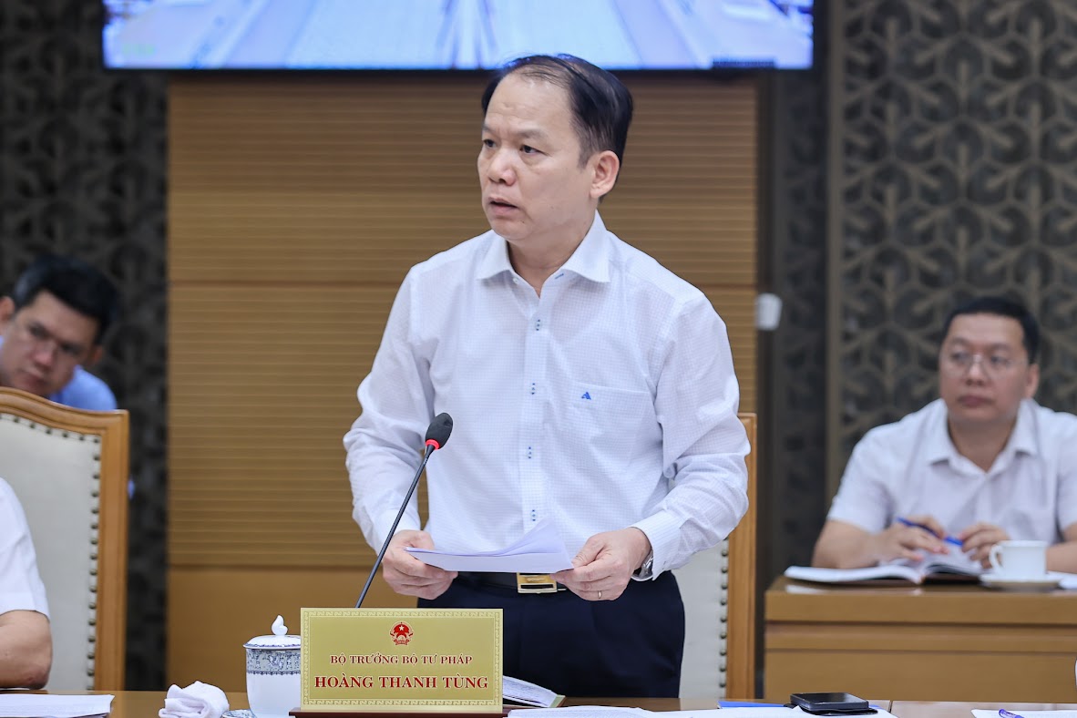 Thủ tướng: Trước ngày 20/4, các bộ phải trình phương án cắt giảm thủ tục hành chính, điều kiện kinh doanh- Ảnh 3. Thủ tướng: Trước ngày 20/4, các bộ phải trình phương án cắt giảm thủ tục hành chính, điều kiện kinh doanh- Ảnh 3.
