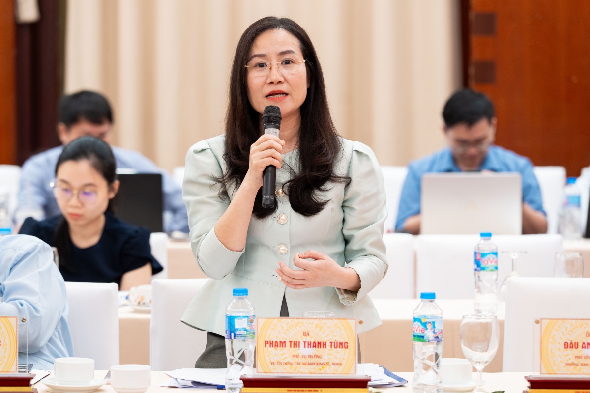 Cấu trúc lại nguồn vốn để bảo đảm tăng trưởng bền vững Cấu trúc lại nguồn vốn để bảo đảm tăng trưởng bền vững