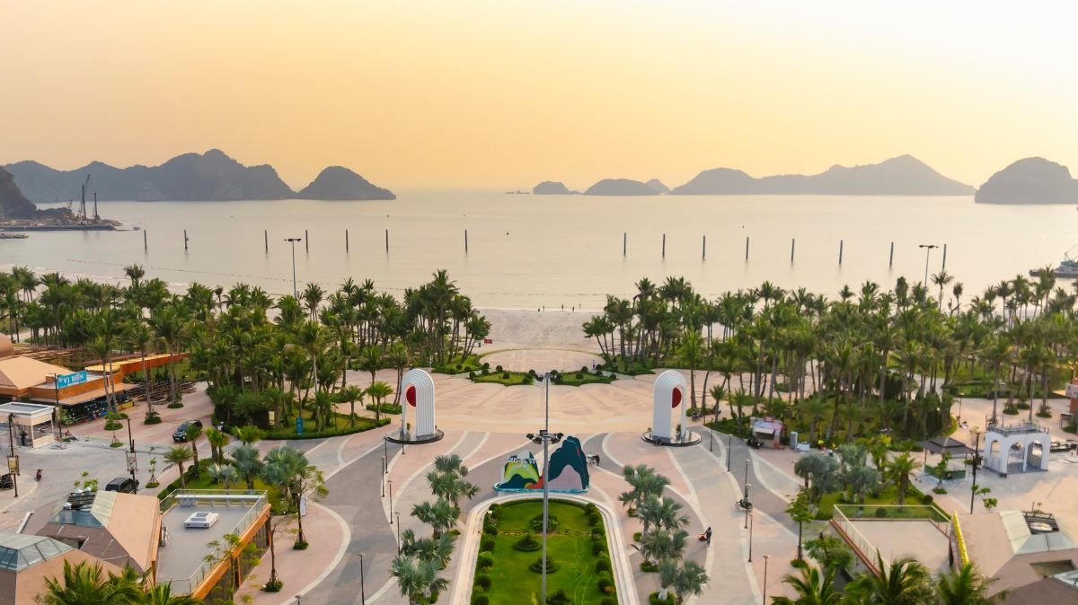 Cảnh sắc thiên nhiên “trời ban” là “đòn bẩy” cho bất động sản Cát Bà. Ảnh: Ánh Dương. Cảnh sắc thiên nhiên “trời ban” là “đòn bẩy” cho bất động sản Cát Bà. Ảnh: Ánh Dương.