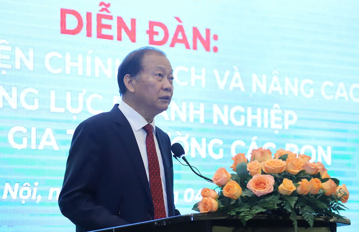 ông Hoàng Quang Phòng, Phó Chủ tịch Liên đoàn Thương mại và Công nghiệp Việt Nam (VCCI) phát biểu khai mạc ông Hoàng Quang Phòng, Phó Chủ tịch Liên đoàn Thương mại và Công nghiệp Việt Nam (VCCI) phát biểu khai mạc