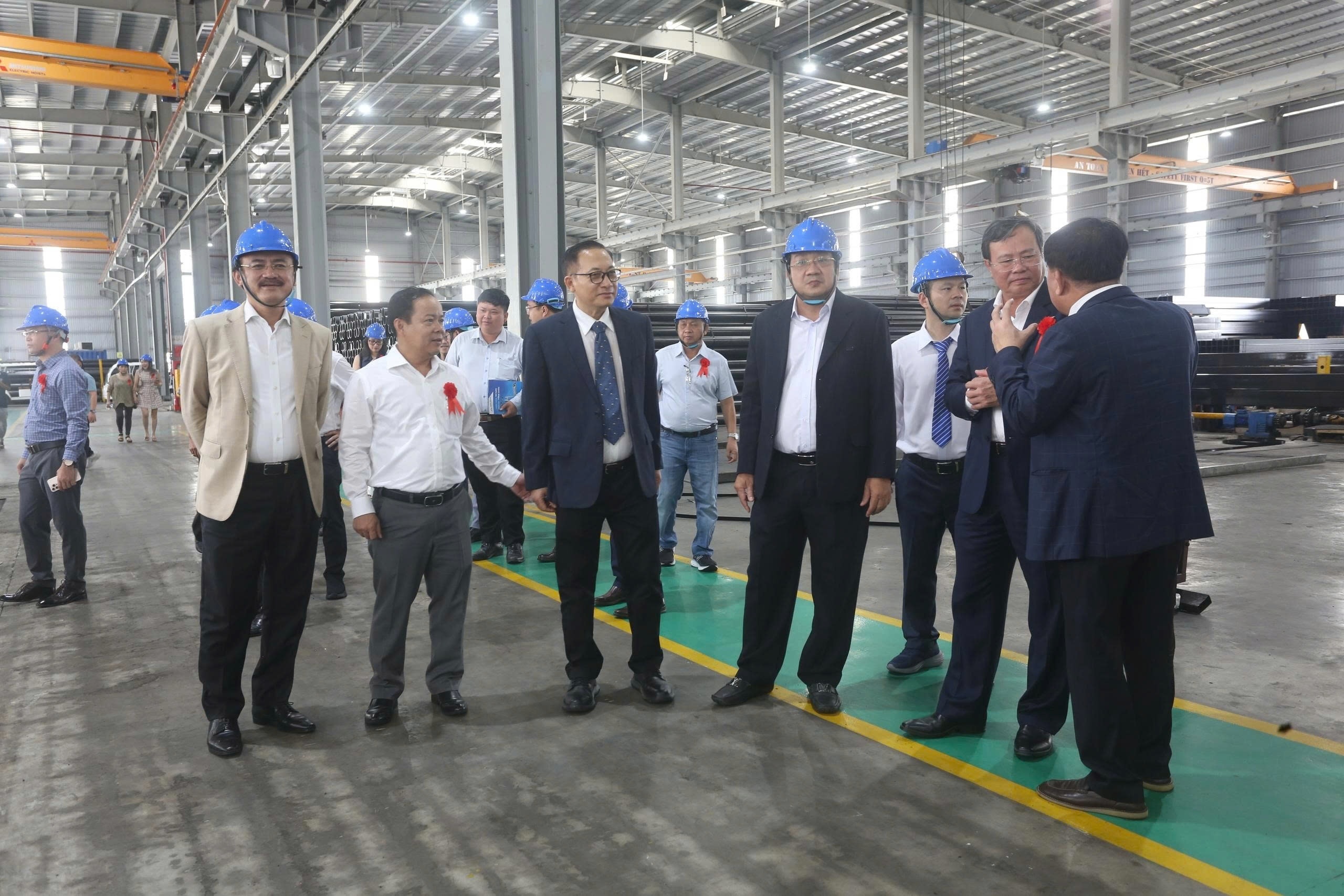 Lãnh đạo tỉnh Tây Ninh và Dongtam Group cùng đại biểu tham quan Nhà máy thép Hòa Phát Long An Lãnh đạo tỉnh Tây Ninh và Dongtam Group cùng đại biểu tham quan Nhà máy thép Hòa Phát Long An