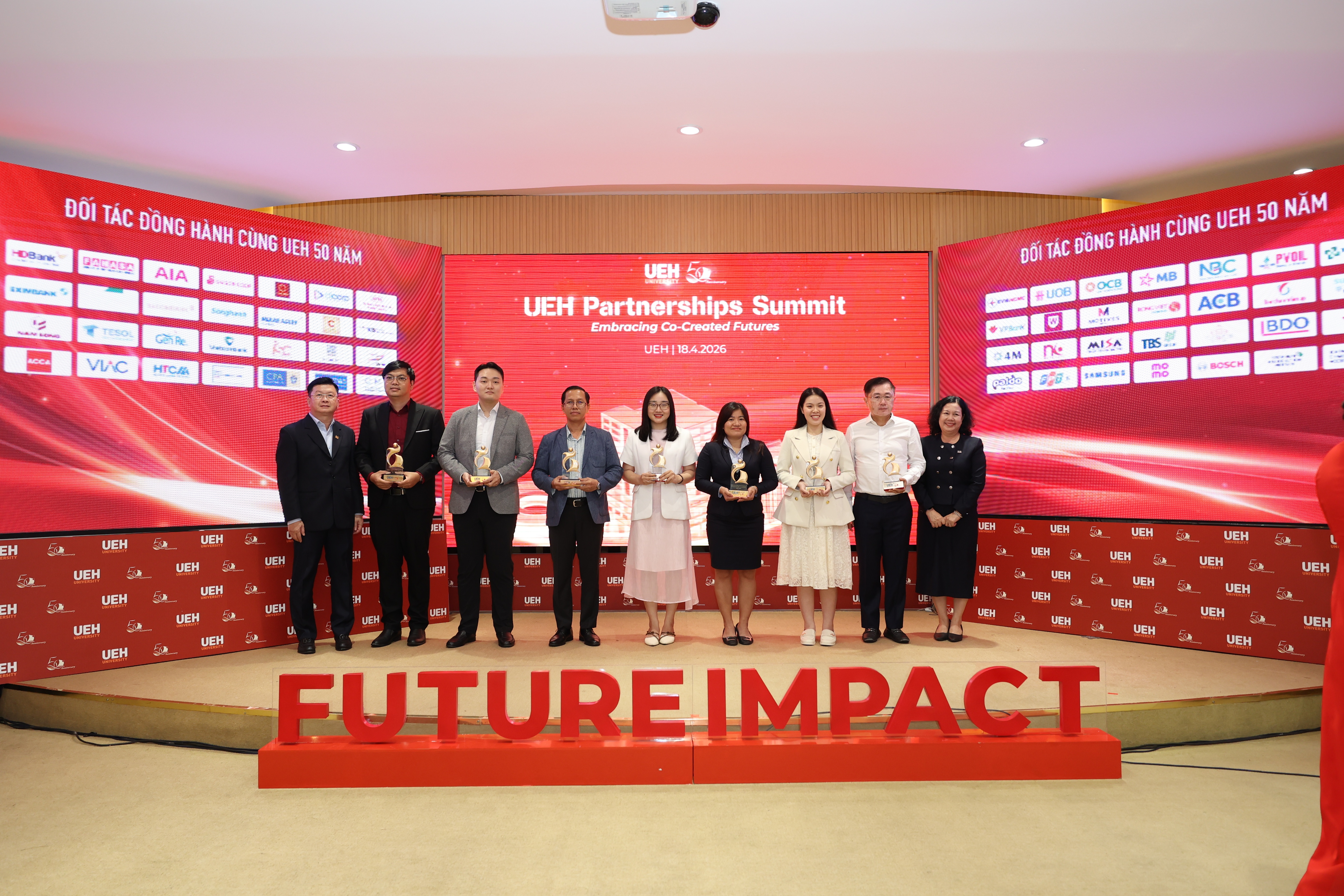Hội nghị Đối tác UEH Partnerships Summit 2026 cũng được  Đại học Kinh tế Thành phố Hồ Chí Minh (UEH) lần đầu tiên tổ chức