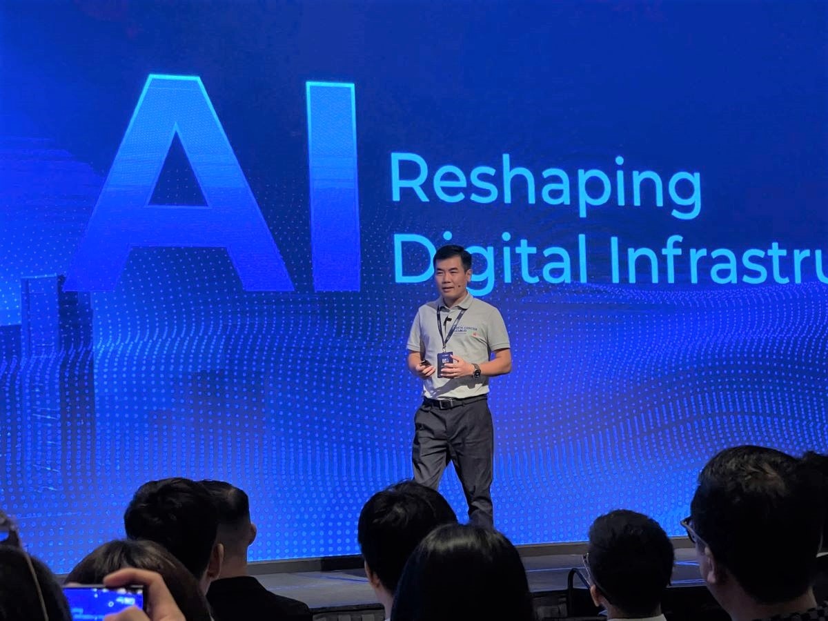 Ông Lê Bá Tân – CEO Viettel IDC phát biểu tại Data Center & Cloud Infrastructure (DCCI) Summit 2026 vào sáng 20/4 Ông Lê Bá Tân – CEO Viettel IDC phát biểu tại Data Center & Cloud Infrastructure (DCCI) Summit 2026 vào sáng 20/4