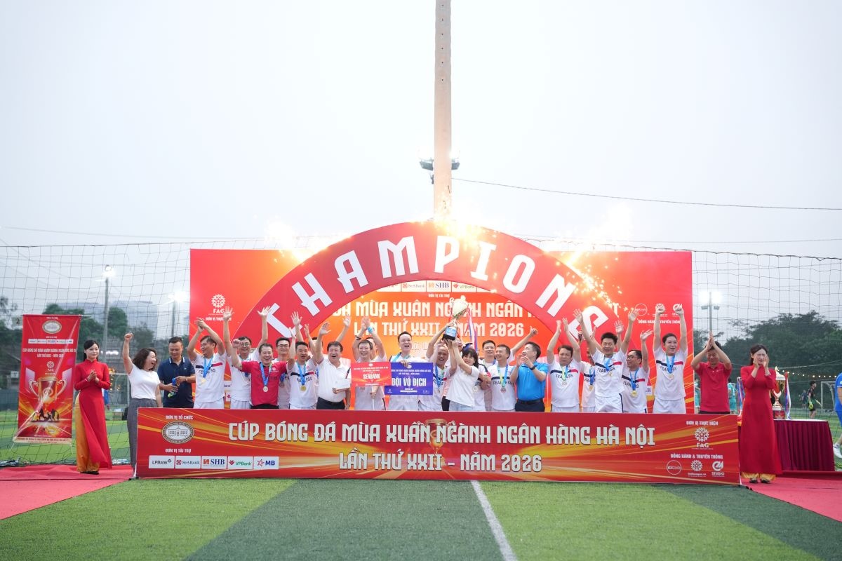 Đội SeABank vô địch Legend Cup