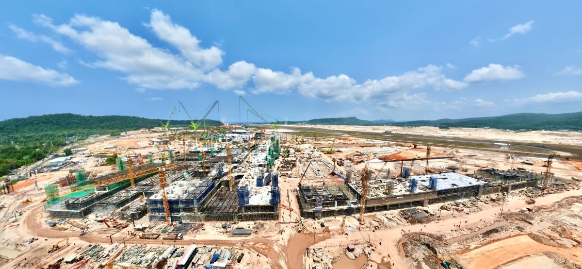 Đại công trường mở rộng sân bay Phú Quốc với đường CHC số 2 sắp “cán đích”
