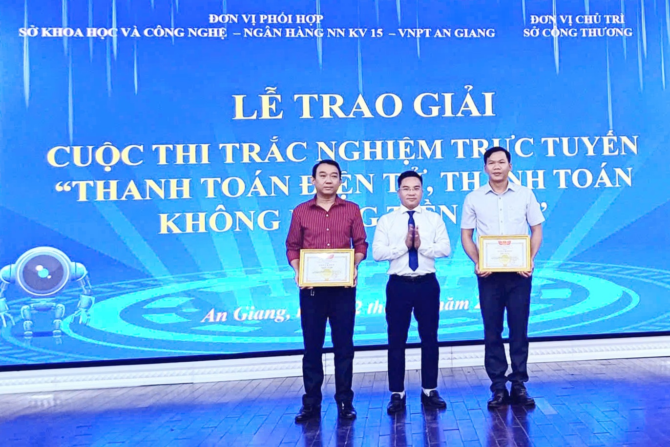 An Giang: Ngân hàng đồng hành thúc đẩy thanh toán không dùng tiền mặt