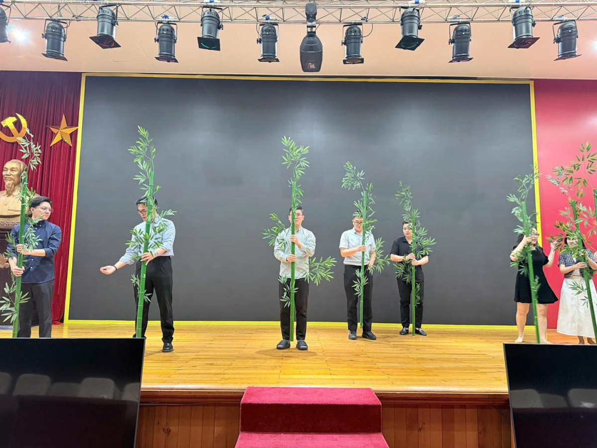 Sẵn sàng trước giờ G: 5 đội thi bước vào cuộc tranh tài “Thanh niên Ngân hàng Trung ương - Tiếp bước truyền thống, kiến tạo tương lai” Sẵn sàng trước giờ G: 5 đội thi bước vào cuộc tranh tài “Thanh niên Ngân hàng Trung ương - Tiếp bước truyền thống, kiến tạo tương lai”