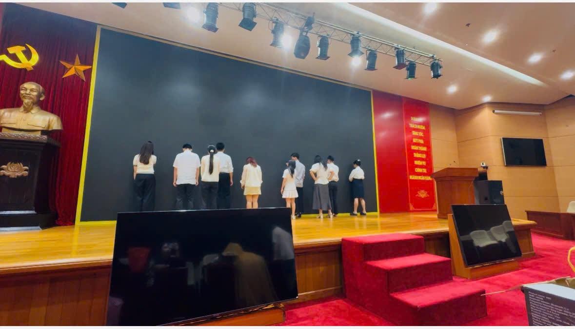 Sẵn sàng trước giờ G: 5 đội thi bước vào cuộc tranh tài “Thanh niên Ngân hàng Trung ương - Tiếp bước truyền thống, kiến tạo tương lai” Sẵn sàng trước giờ G: 5 đội thi bước vào cuộc tranh tài “Thanh niên Ngân hàng Trung ương - Tiếp bước truyền thống, kiến tạo tương lai”