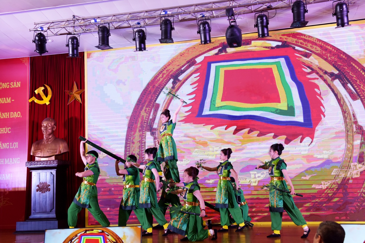 Thanh niên Ngân hàng Trung ương: Tiếp bước truyền thống, kiến tạo tương lai Thanh niên Ngân hàng Trung ương: Tiếp bước truyền thống, kiến tạo tương lai