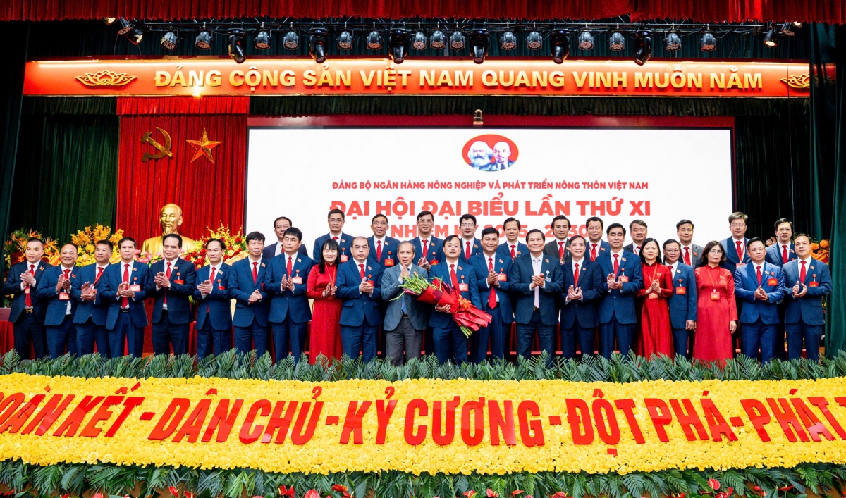 Agribank kiên định mục tiêu, quyết liệt hành động cùng ngành Ngân hàng thúc đẩy tăng trưởng hai con số