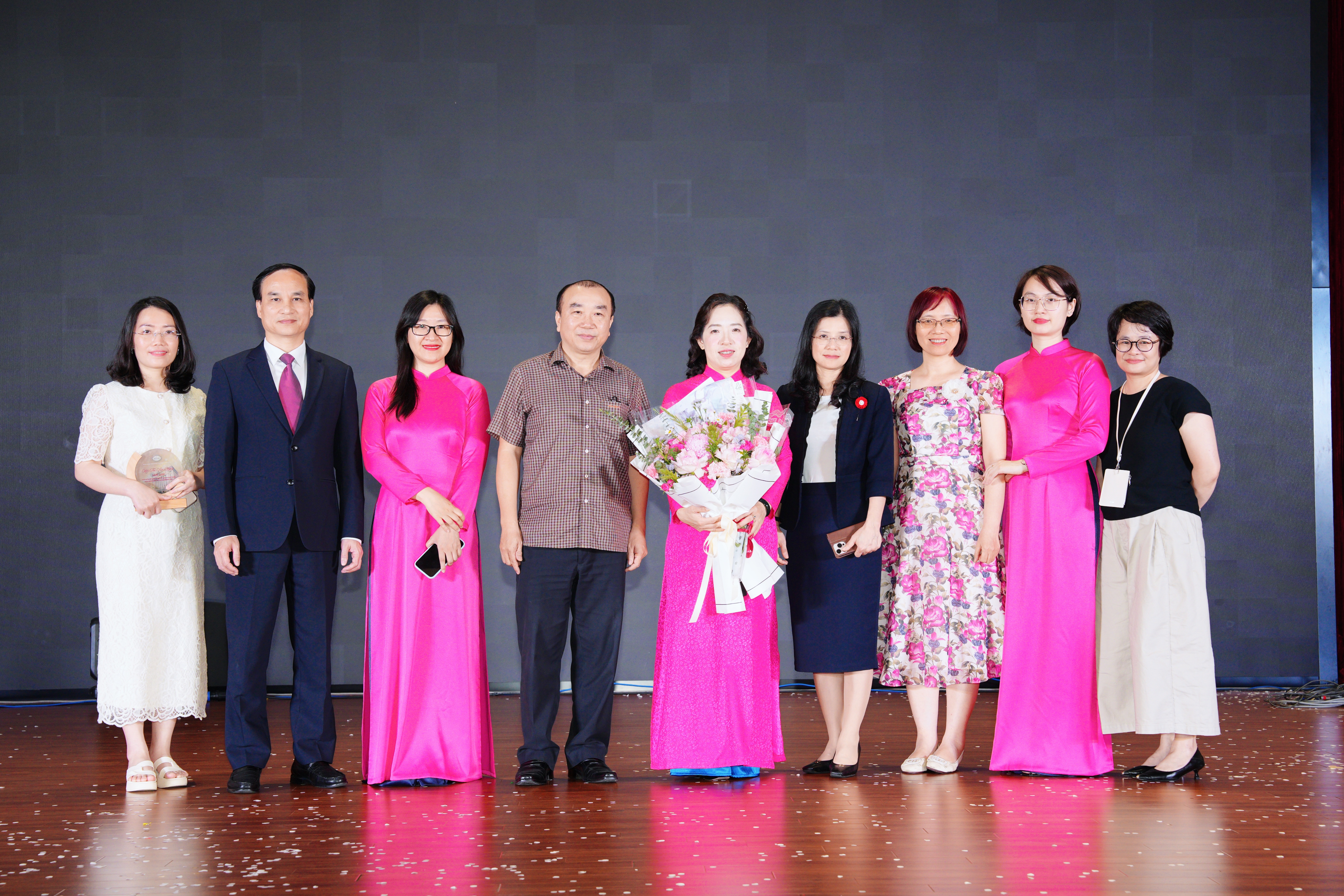 Hội thi văn nghệ NHNN chi nhánh Khu vực 1 năm 2026: Sôi nổi, gắn kết và giàu cảm xúc