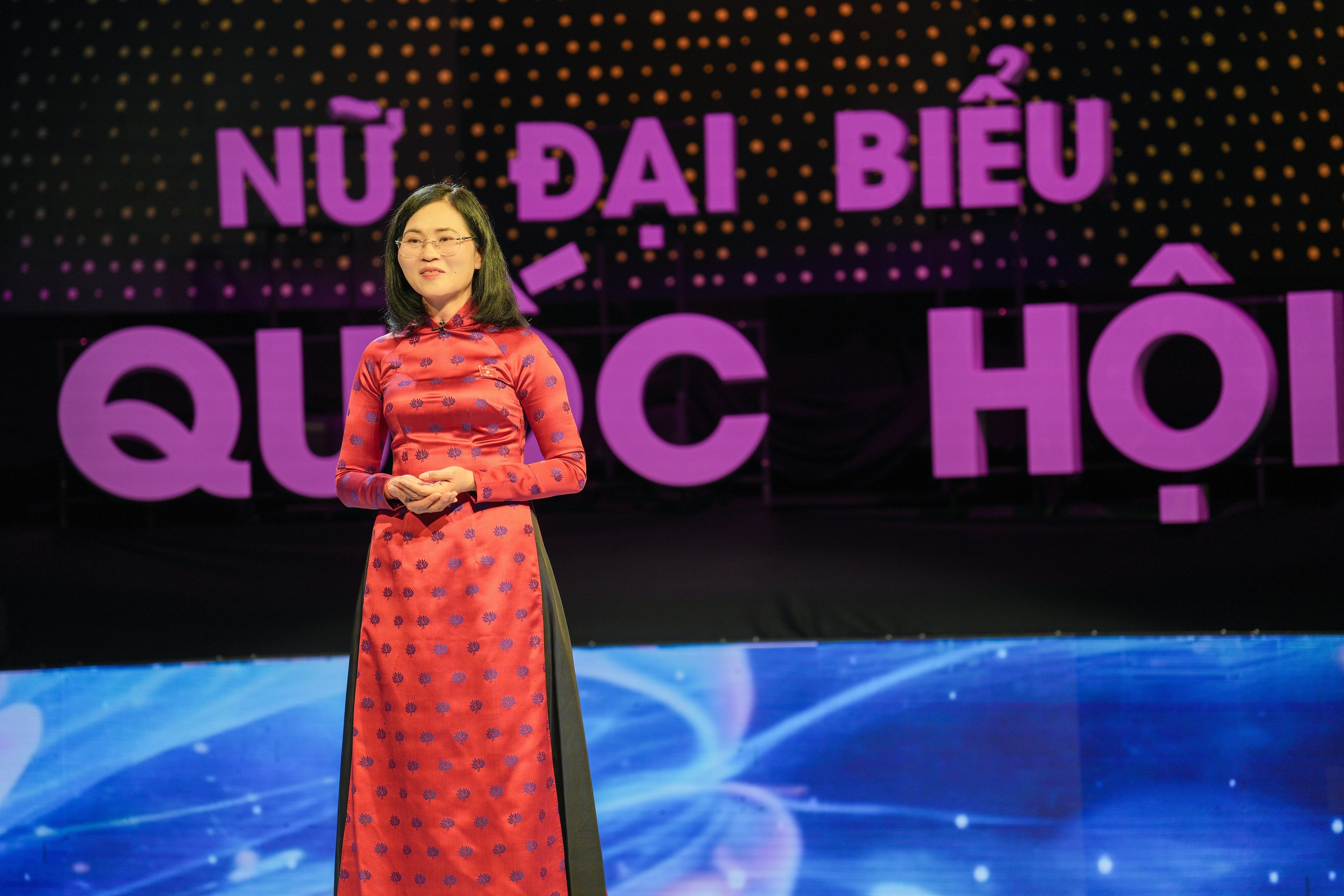 “Giải mã” dấu ấn của nữ Đại biểu Quốc hội sở hữu cú đúp Giải thưởng Sách Quốc gia “Giải mã” dấu ấn của nữ Đại biểu Quốc hội sở hữu cú đúp Giải thưởng Sách Quốc gia