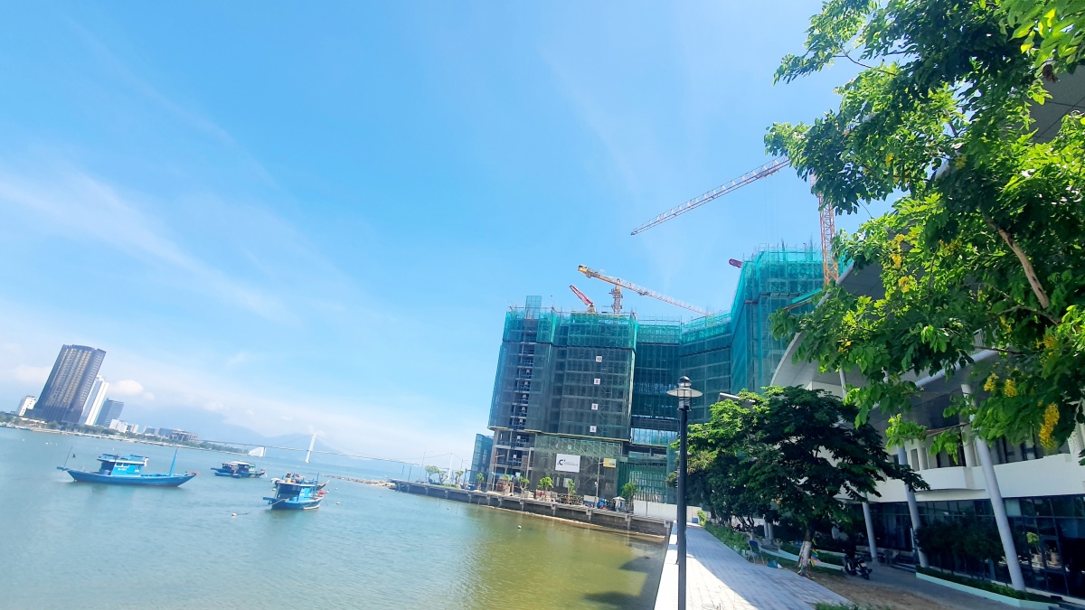 undefined Tổng Bí thư Tô Lâm chỉ đạo Đà Nẵng định vị lại mô hình phát triển, hướng tới tăng trưởng bền vững