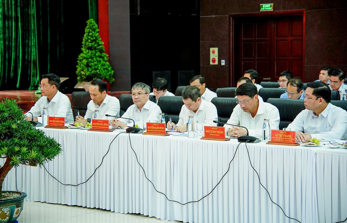 undefined Tổng Bí thư Tô Lâm chỉ đạo Đà Nẵng định vị lại mô hình phát triển, hướng tới tăng trưởng bền vững
