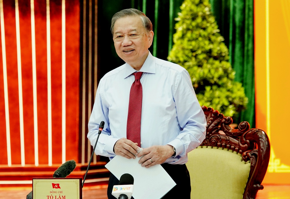 undefined Tổng Bí thư Tô Lâm chỉ đạo Đà Nẵng định vị lại mô hình phát triển, hướng tới tăng trưởng bền vững