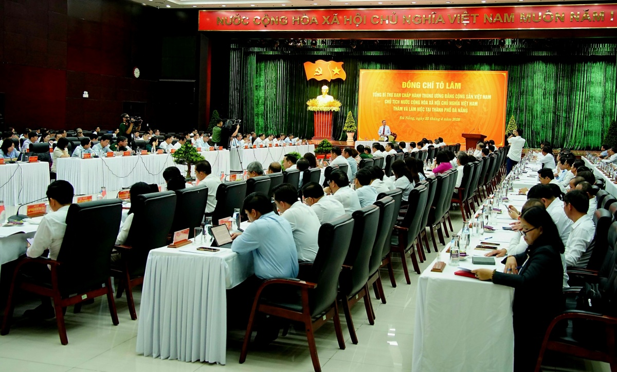 undefined Tổng Bí thư Tô Lâm chỉ đạo Đà Nẵng định vị lại mô hình phát triển, hướng tới tăng trưởng bền vững