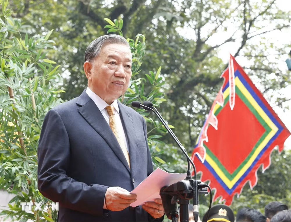 Trang nghiêm Lễ dâng hương tưởng niệm các Vua Hùng trên đỉnh núi Nghĩa Lĩnh- Ảnh 8. Trang nghiêm Lễ dâng hương tưởng niệm các Vua Hùng trên đỉnh núi Nghĩa Lĩnh- Ảnh 8.