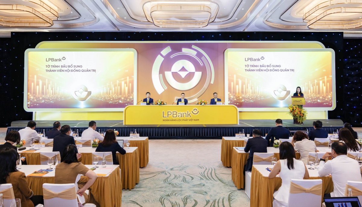 ĐHĐCĐ LPBank 2026: Thông qua chiến lược lập ngân hàng con tại VIFC và chia cổ tức 30% tiền mặt