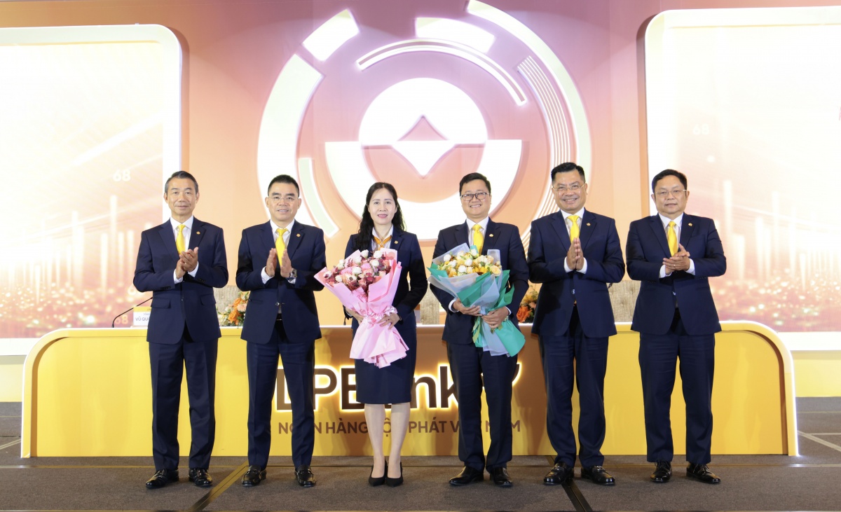 ĐHĐCĐ LPBank 2026: Thông qua chiến lược lập ngân hàng con tại VIFC và chia cổ tức 30% tiền mặt