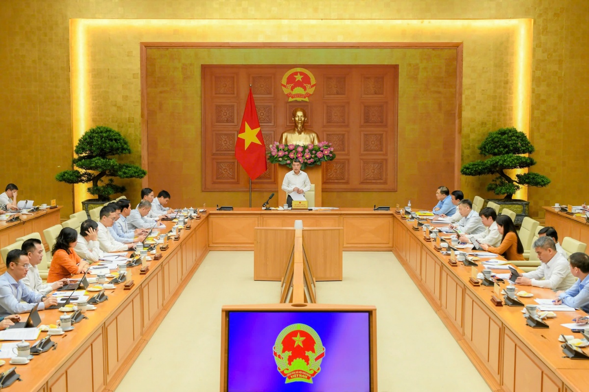 Thủ tướng Lê Minh Hưng chủ trì cuộc họp về điều hành chính sách tiền tệ, hoạt động ngân hàng