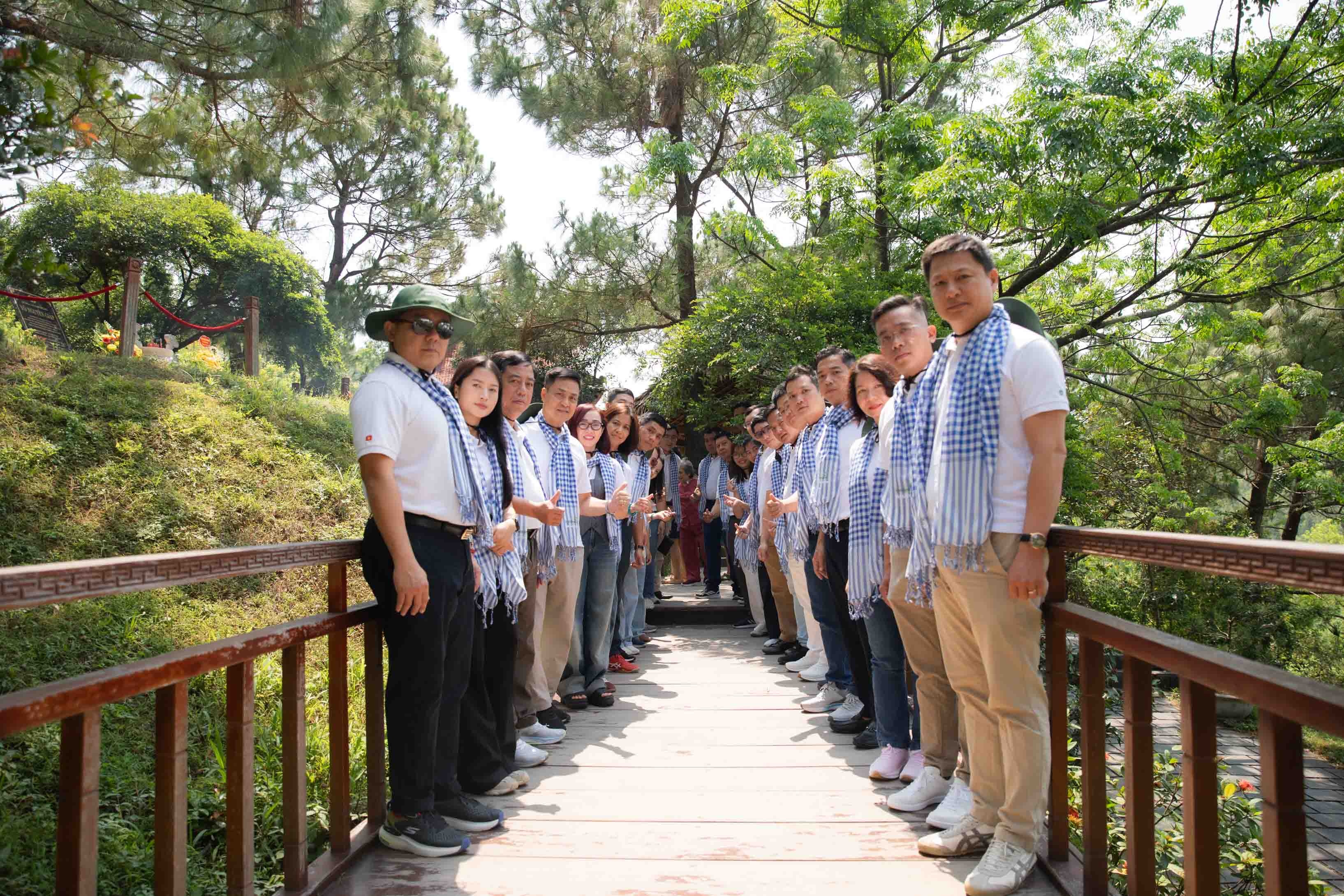 Tại Vũng Chùa - Đảo Yến Tại Vũng Chùa - Đảo Yến