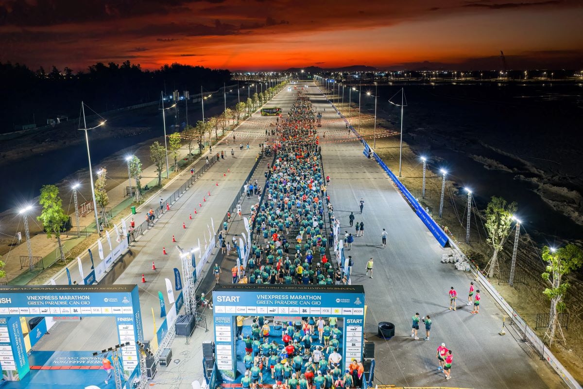 “Biển người” đánh thức bình binh Cần Giờ trong giải chạy sáng 1/5 “Biển người” đánh thức bình binh Cần Giờ trong giải chạy sáng 1/5