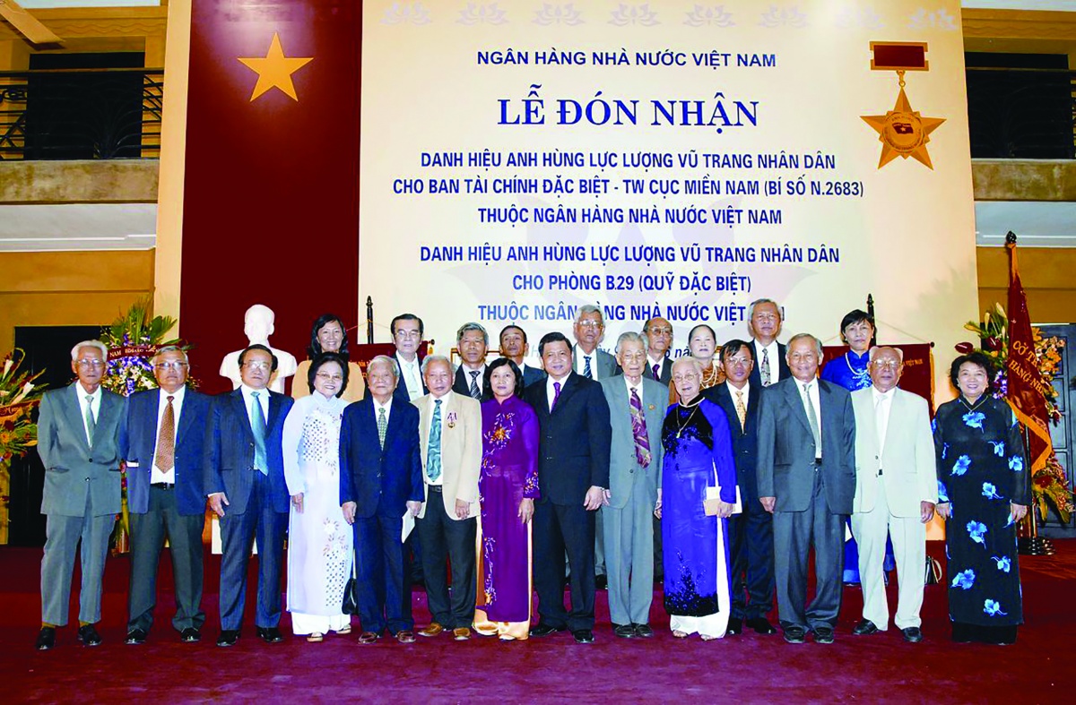 Quỹ ngoại tệ đặc biệt (B.29) và Ban Tài chính đặc biệt - Trung ương Cục miền Nam (N.2683) đón nhận Danh hiệu Anh hùng lực lượng vũ trang nhân dân Quỹ ngoại tệ đặc biệt (B.29) và Ban Tài chính đặc biệt - Trung ương Cục miền Nam (N.2683) đón nhận Danh hiệu Anh hùng lực lượng vũ trang nhân dân