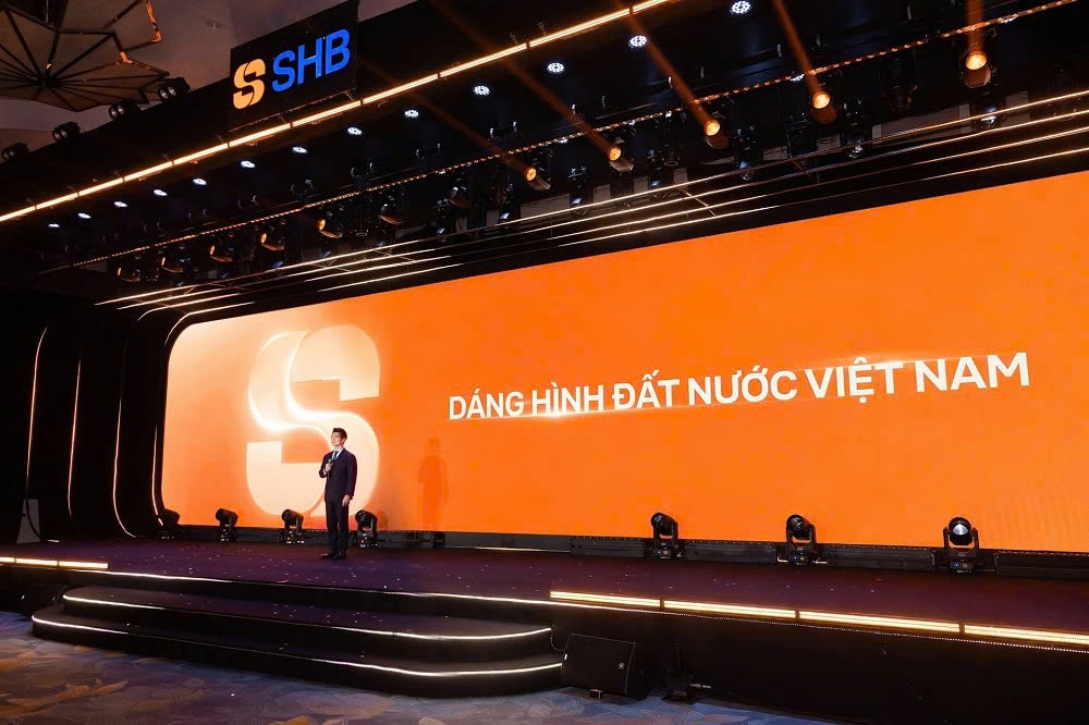 Từ “trời tròn, đất vuông” đến dáng hình chữ S: Diện mạo mới của SHB ghi điểm với tư duy hiện đại và chiều sâu bản sắc Từ “trời tròn, đất vuông” đến dáng hình chữ S: Diện mạo mới của SHB ghi điểm với tư duy hiện đại và chiều sâu bản sắc