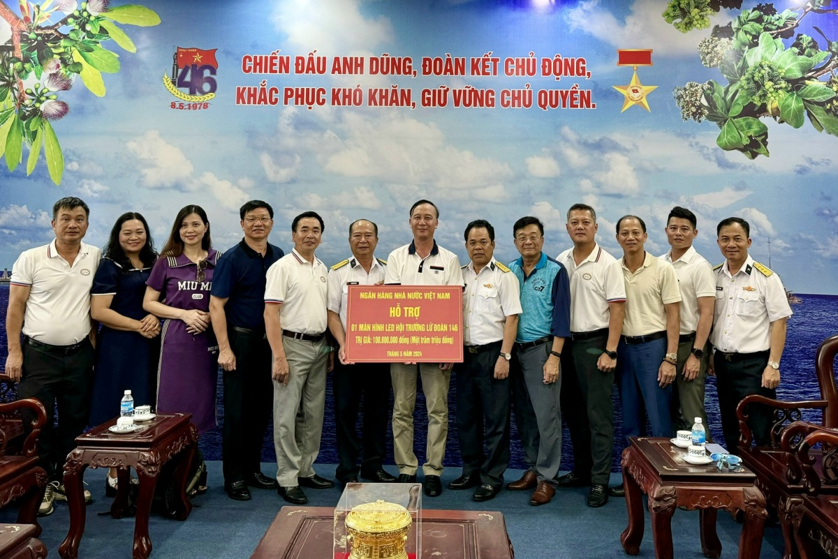 Trường Sa: Nơi những “trái tim Ngân hàng” hòa nhịp cùng sóng cả