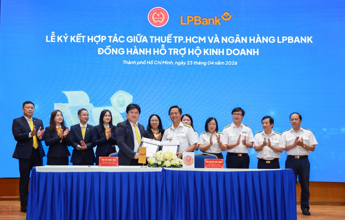 LPBank ký kết hợp tác với Thuế TP.HCM, thúc đẩy chuyển đổi số hộ kinh doanh và cá nhân kinh doanh LPBank ký kết hợp tác với Thuế TP.HCM, thúc đẩy chuyển đổi số hộ kinh doanh và cá nhân kinh doanh