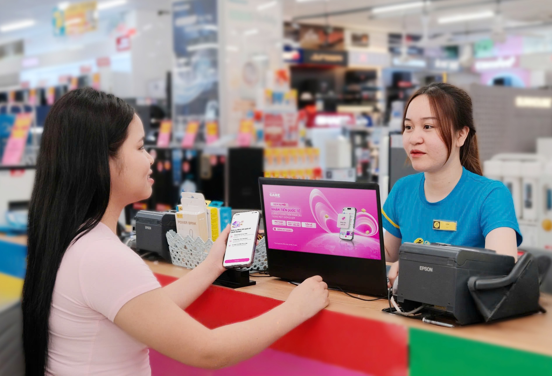 Ngân hàng số Cake by VPBank và Điện Máy Xanh hợp tác triển khai dịch vụ nhận tiền quốc tế