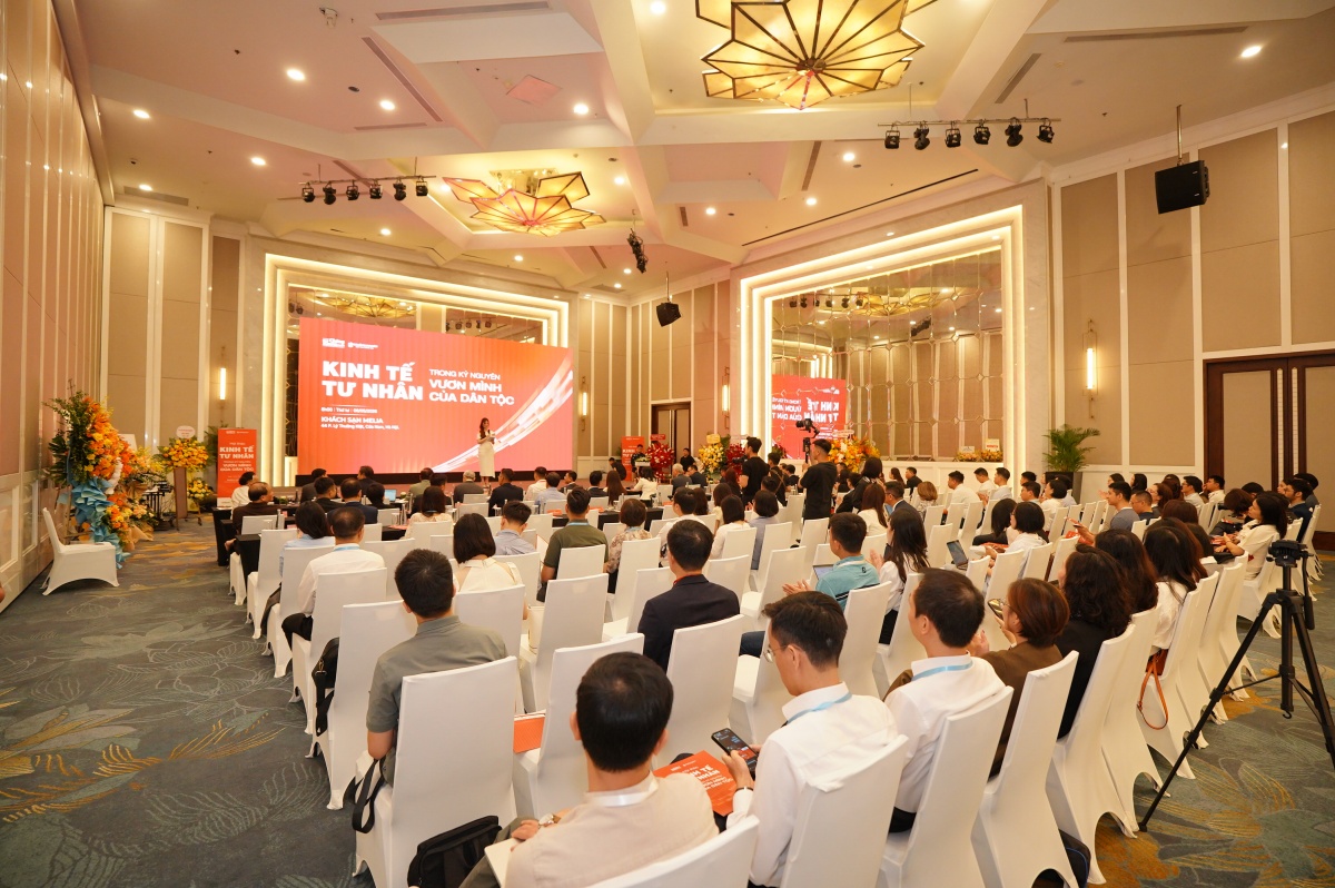 Quang cảnh buổi Hội thảo Quang cảnh buổi Hội thảo