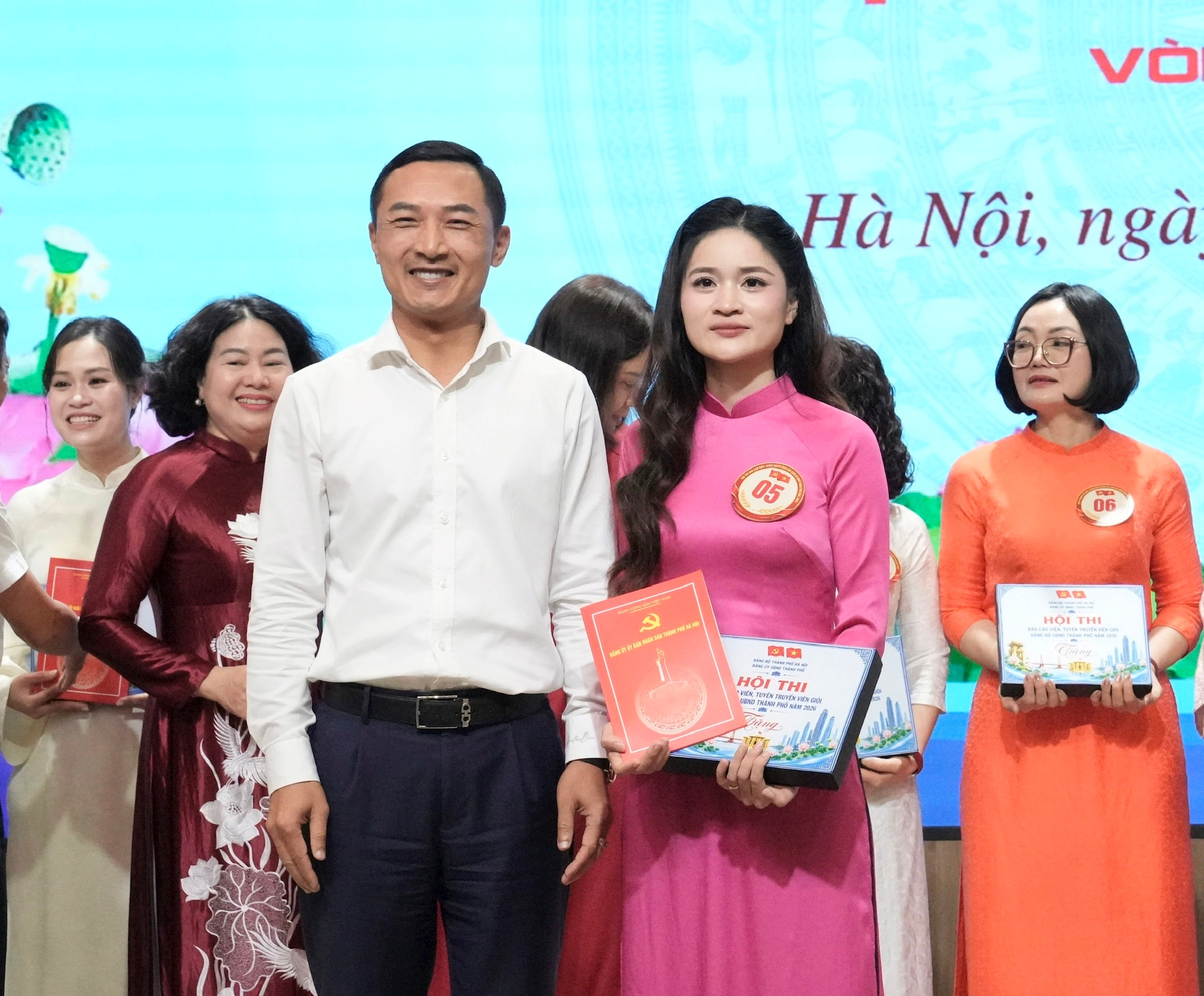 Đảng bộ NHNN Khu vực 1 giành giải Nhất vòng sơ khảo Hội thi Báo cáo viên, tuyên truyền viên giỏi năm 2026 z7801259074492_31bf7e5a12c1e85ef5e113157cc4433e.jpg