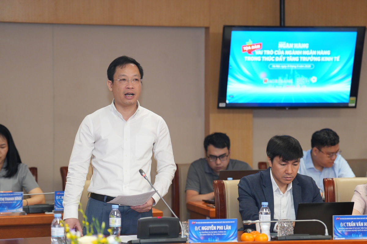 Ngành Ngân hàng trước mục tiêu tăng trưởng 2 con số và áp lực lạm phát Ngành Ngân hàng trước mục tiêu tăng trưởng 2 con số và áp lực lạm phát