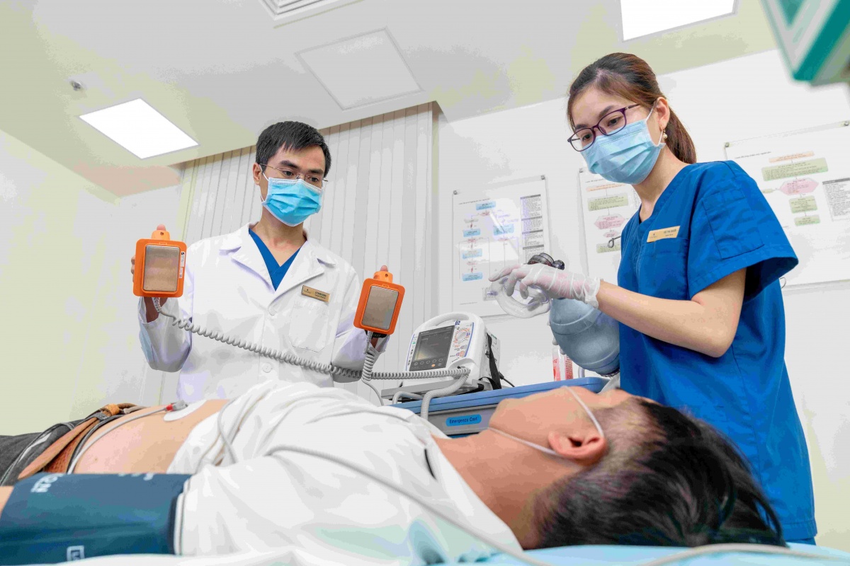 Khoa Hồi sức cấp cứu tại Bệnh viện Vinmec Hải Phòng sẵn sàng 24/24 để ứng cứu người bệnh kịp thời. Khoa Hồi sức cấp cứu tại Bệnh viện Vinmec Hải Phòng sẵn sàng 24/24 để ứng cứu người bệnh kịp thời.
