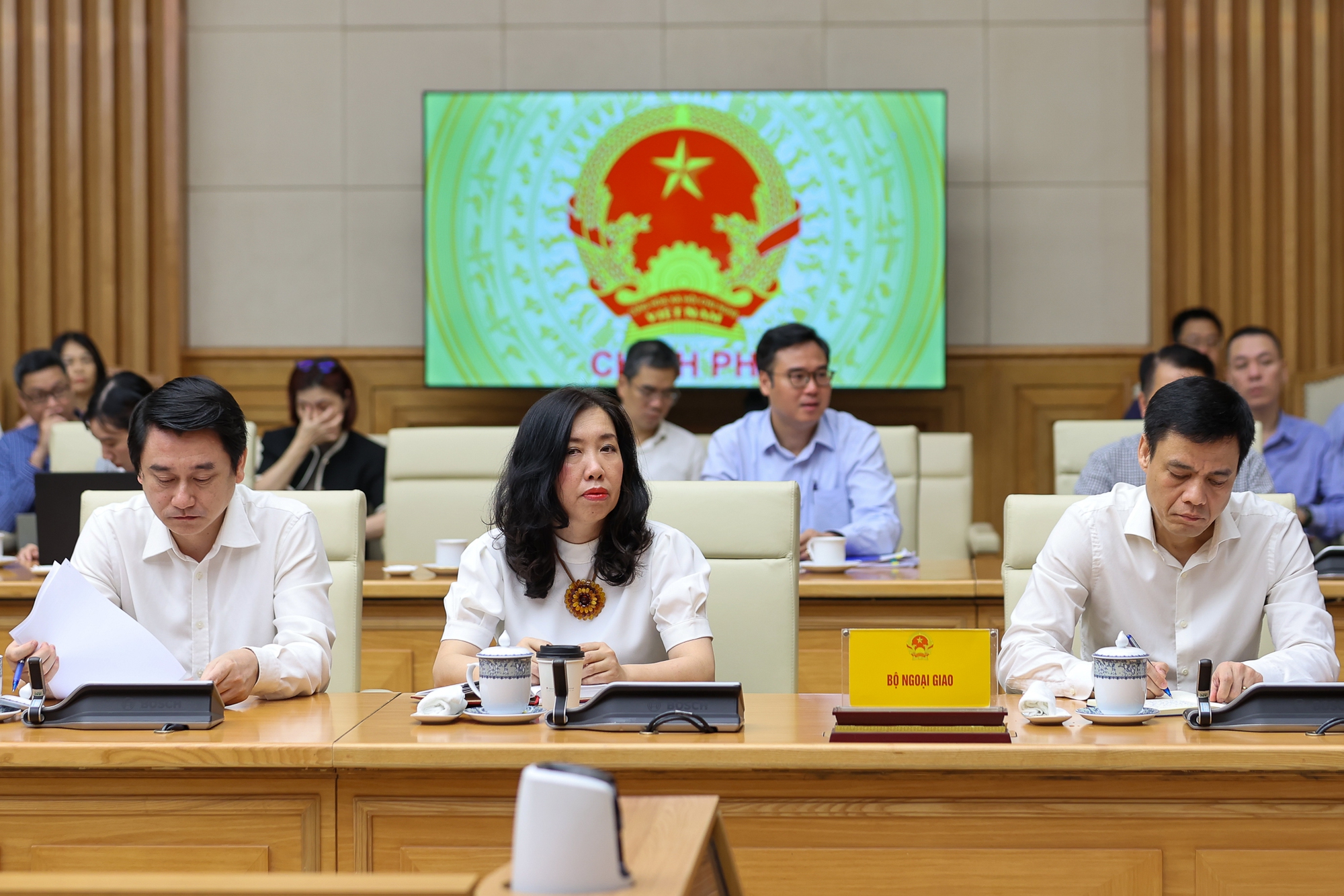 Thủ tướng Lê Minh Hưng làm việc với Bộ Ngoại giao: Tham mưu đổi mới toàn diện, mạnh mẽ công tác đối ngoại- Ảnh 7. Thủ tướng Lê Minh Hưng làm việc với Bộ Ngoại giao: Tham mưu đổi mới toàn diện, mạnh mẽ công tác đối ngoại- Ảnh 7.