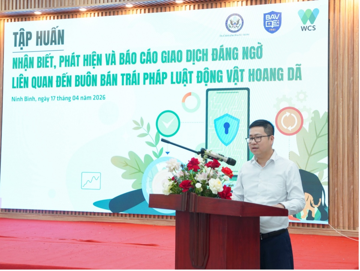 PGS.TS. Phạm Mạnh Hùng - Phó Viện trưởng Viện Nghiên cứu khoa học Ngân hàng, Học viện Ngân hàng phát biểu khai mạc khoá tập huấn tại Ninh Bình