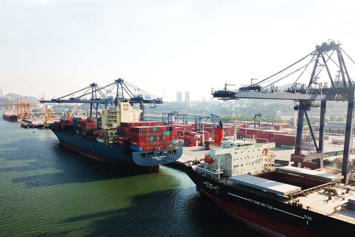 Sau hơn 1 thập kỷ tái cơ cấu, Cảng Quảng Ninh ngày càng giữ vai trò quan trọng trong hệ thống logistics phía Bắc.