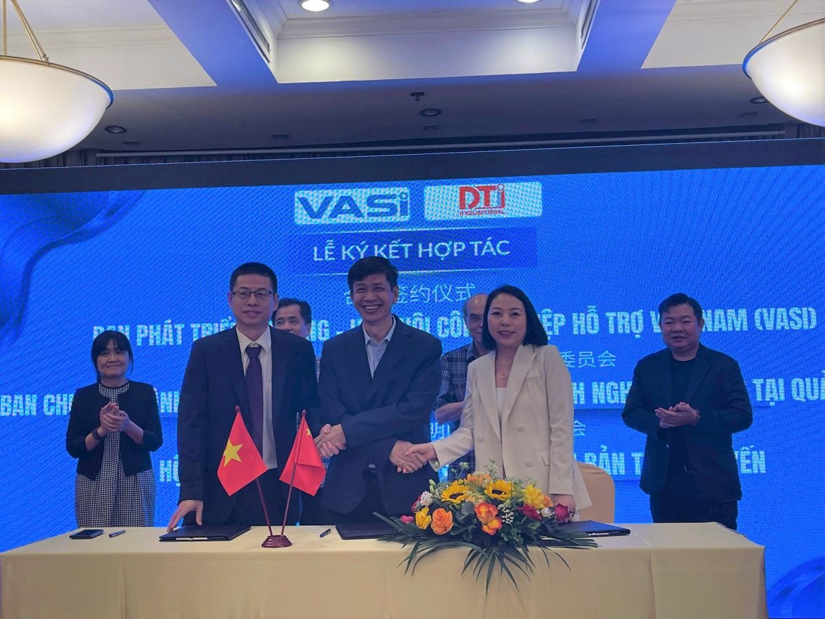 Ban Hạ tầng VASI đã ký kết hợp đồng hợp tác với các đối tác FDI