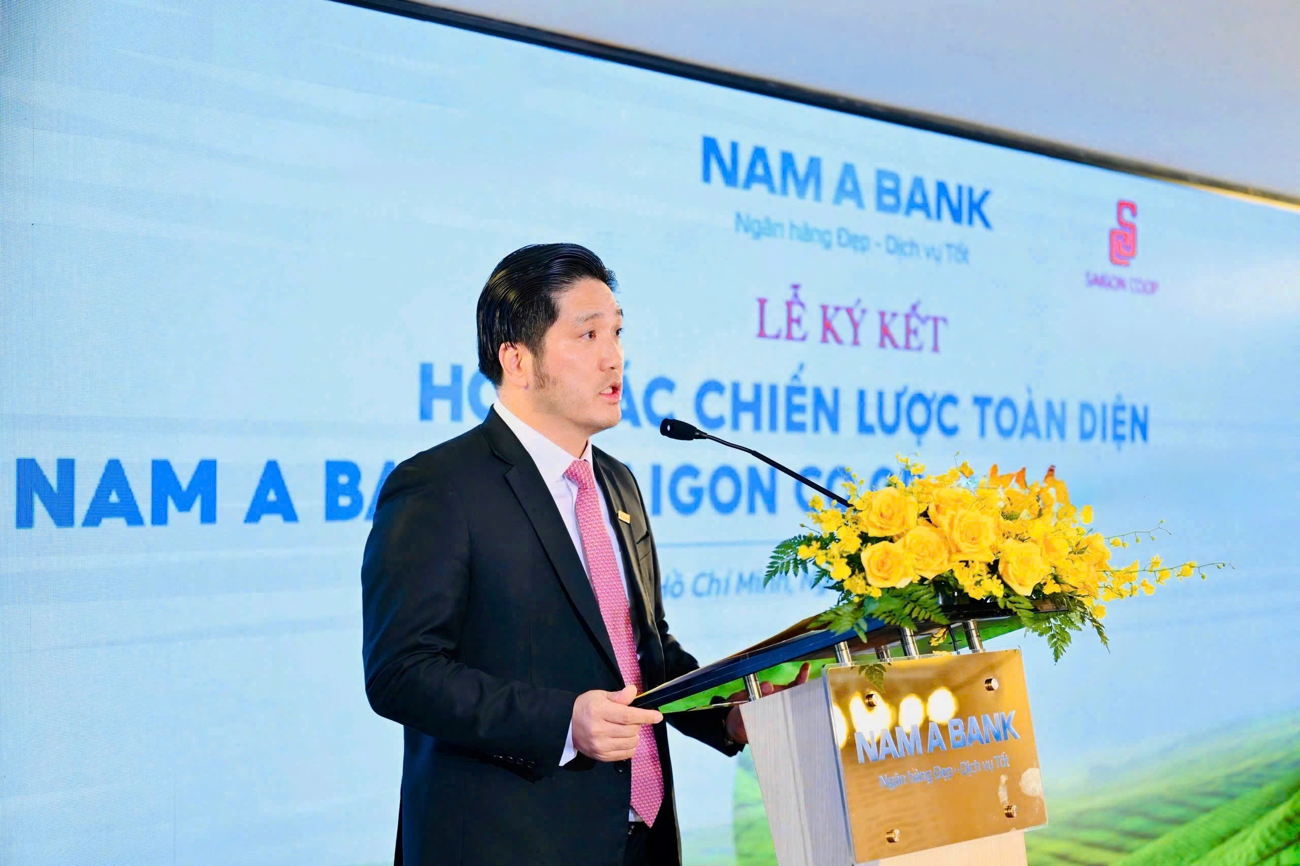 Ông Trần Khải Hoàn, Thành viên Hội đồng quản trị - Tổng giám đốc Nam A Bank phát biểu tại chương trình Ông Trần Khải Hoàn, Thành viên Hội đồng quản trị - Tổng giám đốc Nam A Bank phát biểu tại chương trình