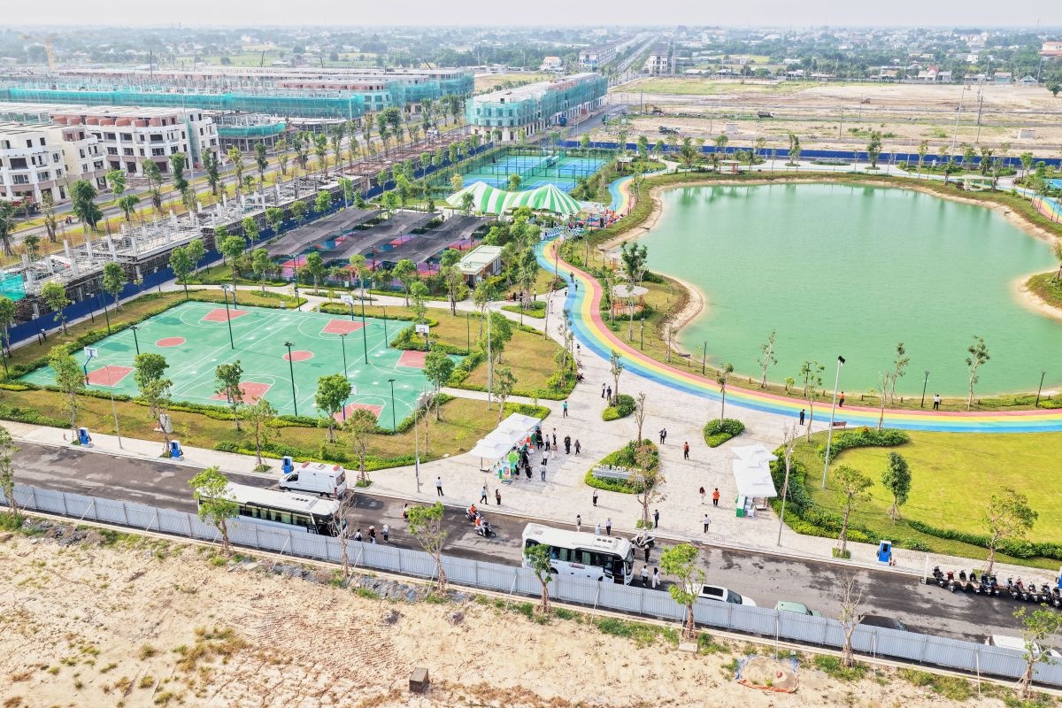 Tính đến tháng 5/2026, nhiều tiện ích vui chơi, giải trí tại Vinhomes Green City đã hoàn thiện Tính đến tháng 5/2026, nhiều tiện ích vui chơi, giải trí tại Vinhomes Green City đã hoàn thiện