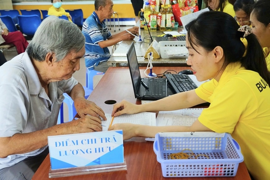 Tăng 8% lương hưu và trợ cấp từ ngày 1/7/2026 Tăng 8% lương hưu và trợ cấp từ ngày 1/7/2026