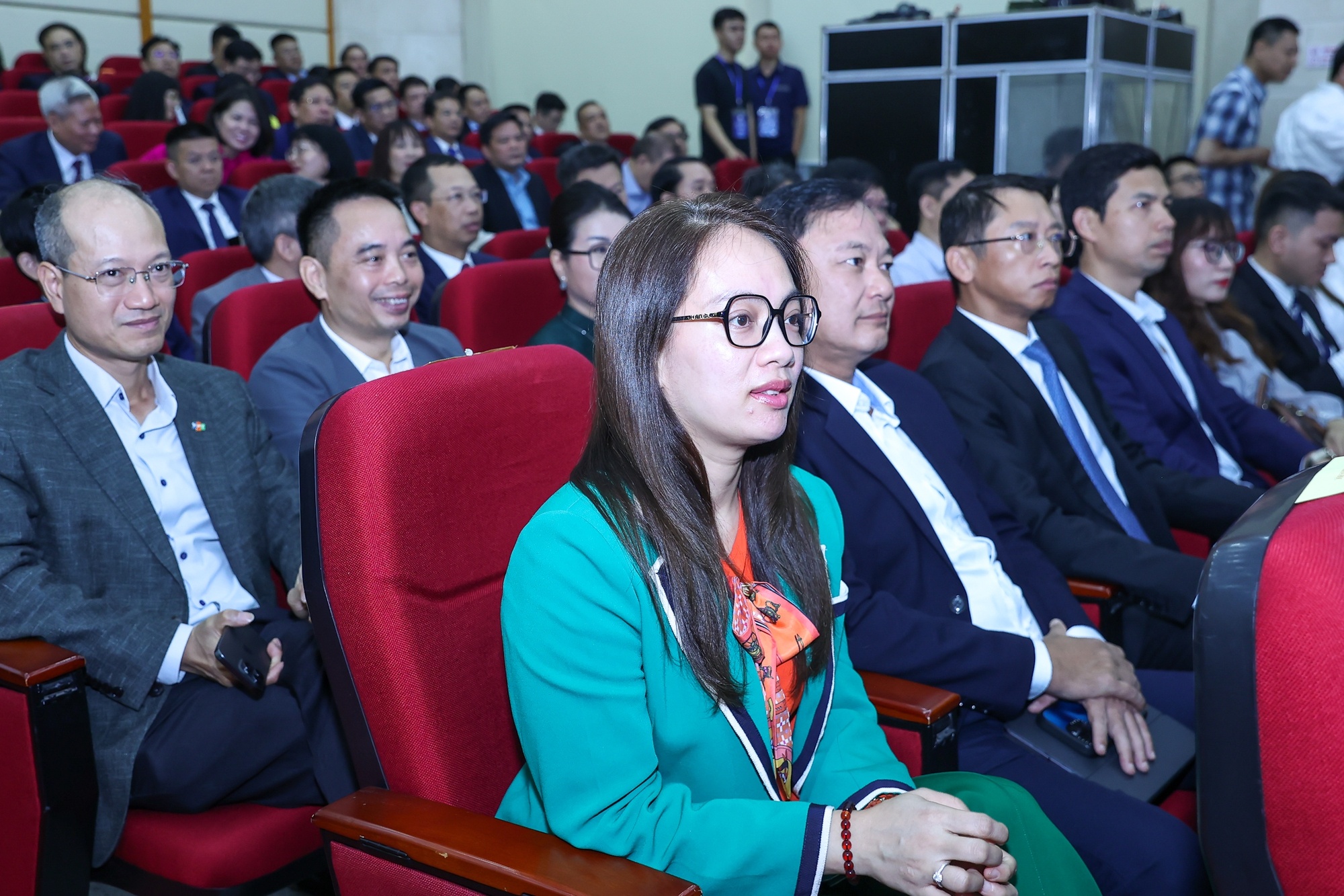 Các đại biểu dự Hội nghị - Ảnh: VGP/Nhật Bắc Các đại biểu dự Hội nghị - Ảnh: VGP/Nhật Bắc