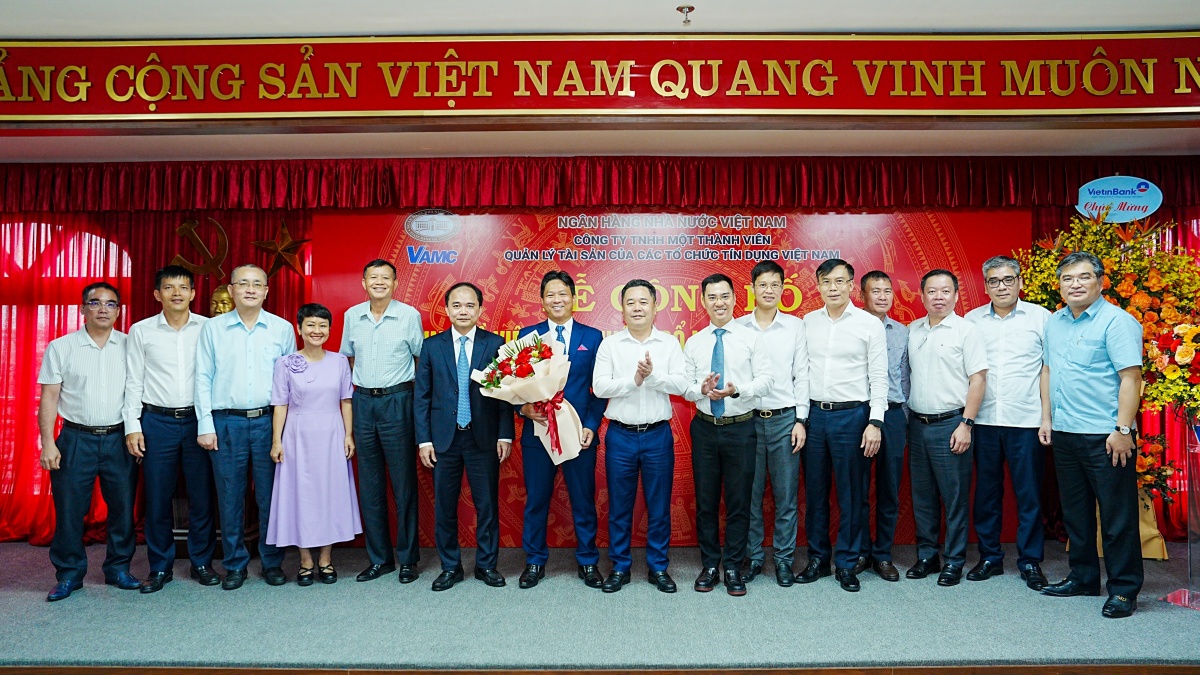 Bổ nhiệm ông Nguyễn Hoài Đức giữ chức vụ Phó Tổng Giám đốc VAMC Bổ nhiệm ông Nguyễn Hoài Đức giữ chức vụ Phó Tổng Giám đốc VAMC