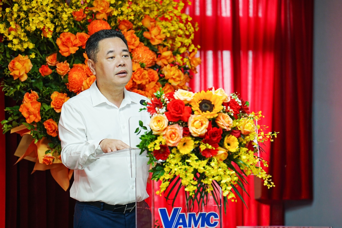 Bổ nhiệm ông Nguyễn Hoài Đức giữ chức vụ Phó Tổng Giám đốc VAMC Bổ nhiệm ông Nguyễn Hoài Đức giữ chức vụ Phó Tổng Giám đốc VAMC