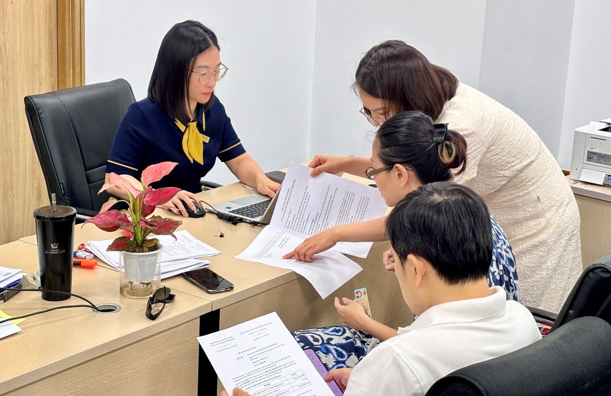 Nhiều nhà đầu tư sẵn sàng xuống tiền cho những căn song lập có vị trí đẹp. Nhiều nhà đầu tư sẵn sàng xuống tiền cho những căn song lập có vị trí đẹp.