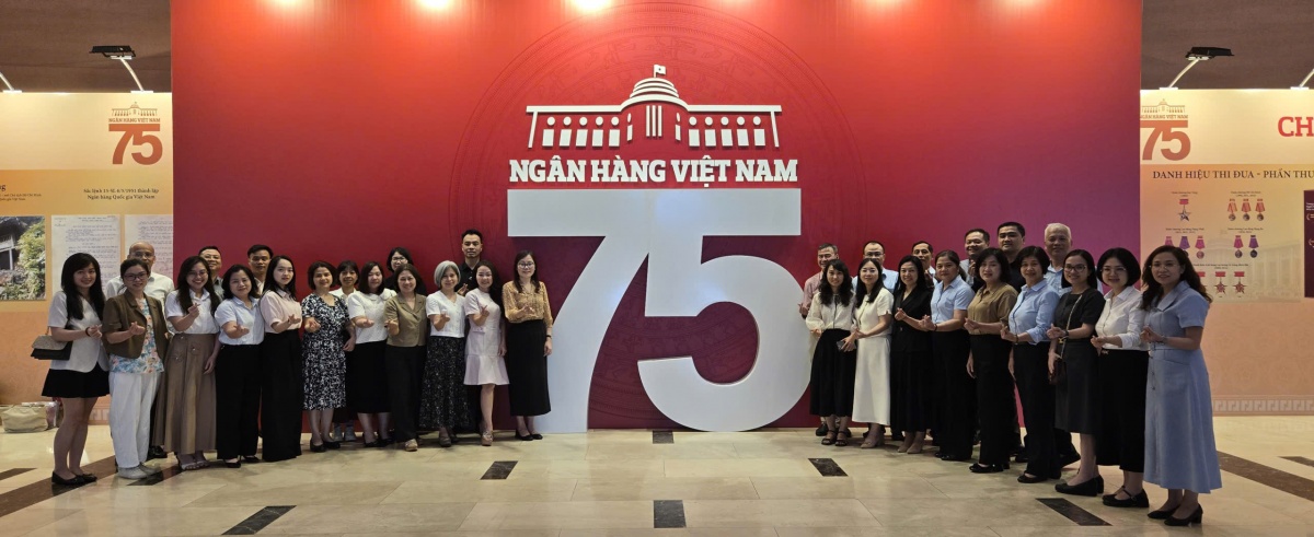 Đảng ủy NHNN tổ chức bế giảng, tổng kết 3 lớp bồi dưỡng về công tác Đảng năm 2026 Đảng ủy NHNN tổ chức bế giảng, tổng kết 3 lớp bồi dưỡng về công tác Đảng năm 2026