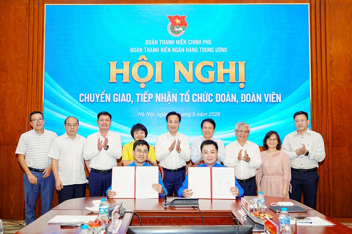Chuyển giao 6 tổ chức đoàn về Đoàn Thanh niên Ngân hàng Trung ương